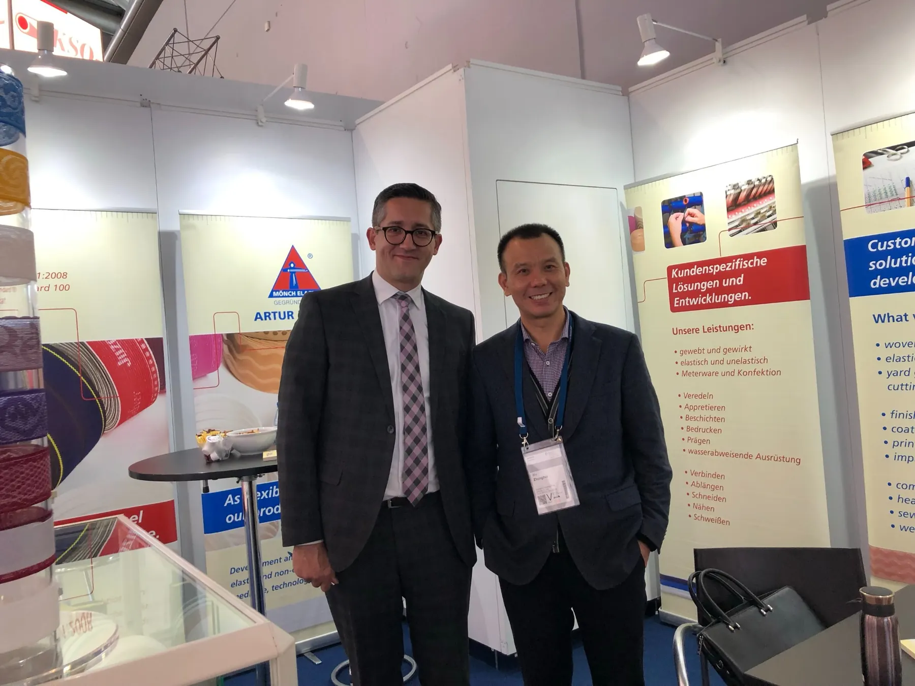 Huiming representative with overseas partner at a trade fair