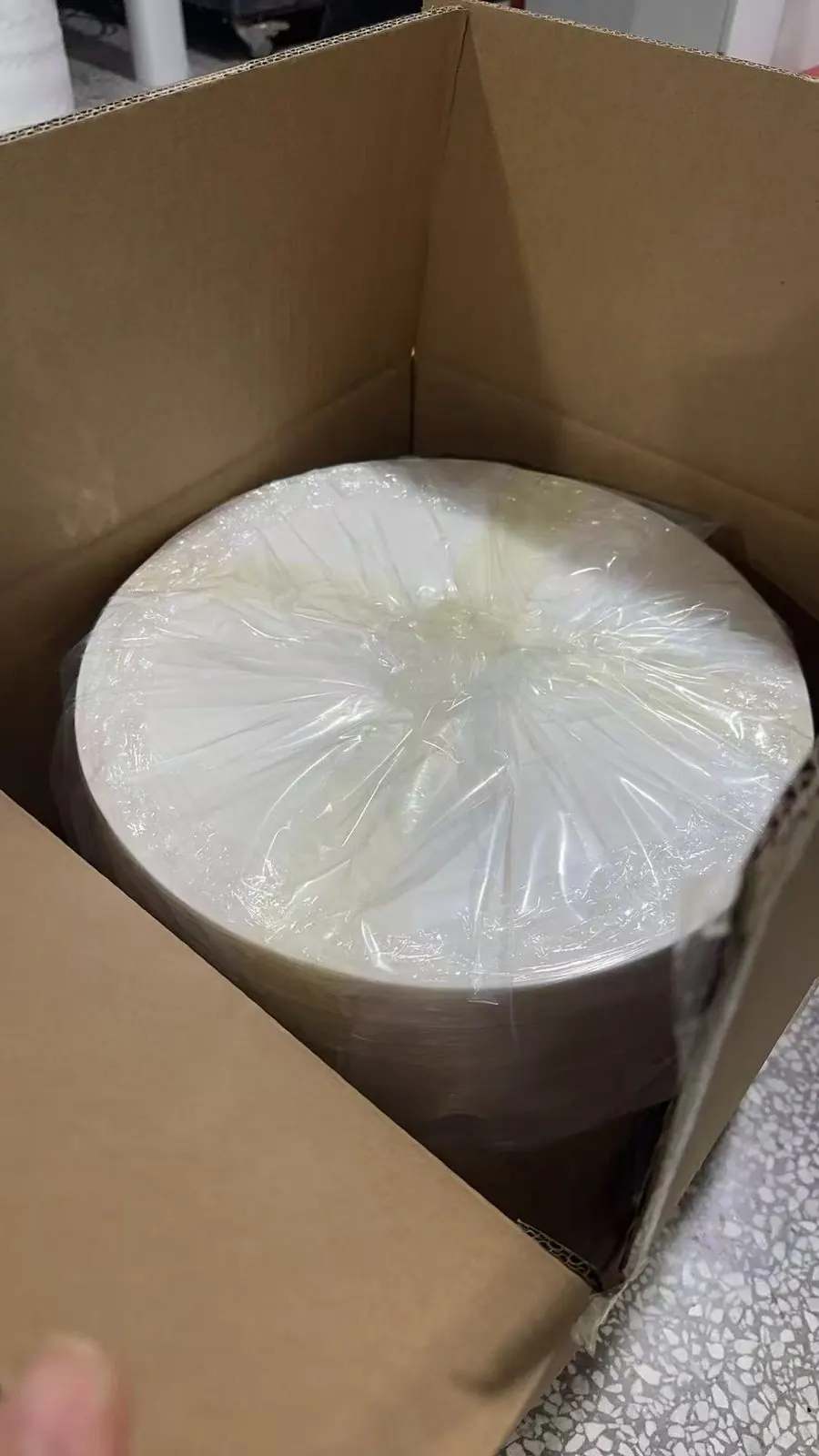 Single roll carton packing with PE protection
